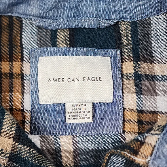 American Eagle Cropped Plaid Flannel Button Down, Long Sleeve, Small - Picture 7 of 8